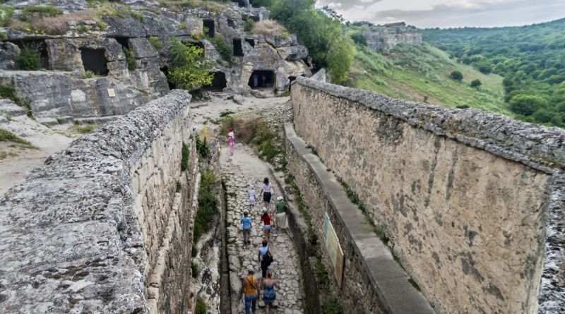Фото Путешествие в историю! Бахчисарай - столица Крымского ханства+ Пещерный монастырь+Пещерный город - вид 6
