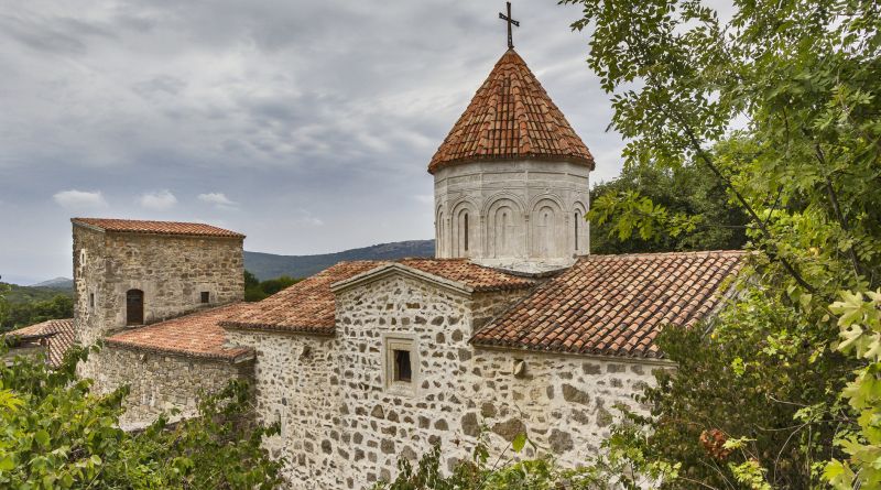 Фото Три монастыря.Топловский монастырь в с. Тополевка и Монастырь Сурб-Хач в г. Старый Крым, Свято-Троицкий монастырь в г. Симферополь - вид 1