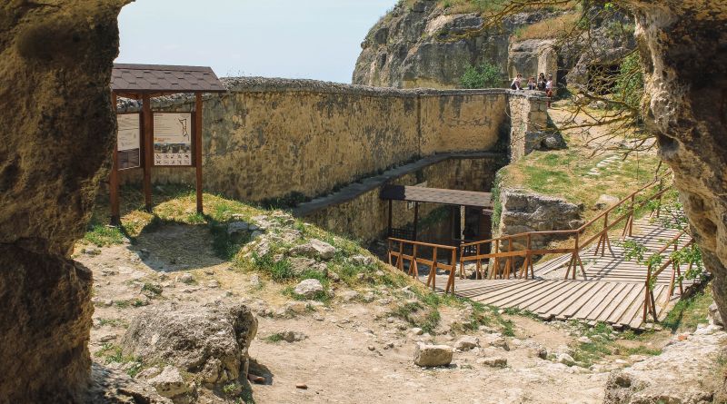 Фото Путешествие в историю! Бахчисарай - столица Крымского ханства+ Пещерный монастырь+Пещерный город - вид 3