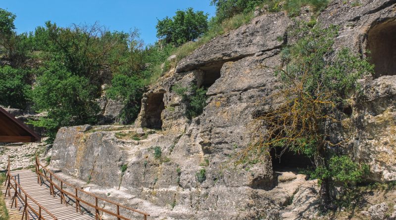Фото Путешествие в историю! Бахчисарай - столица Крымского ханства+ Пещерный монастырь+Пещерный город - вид 2